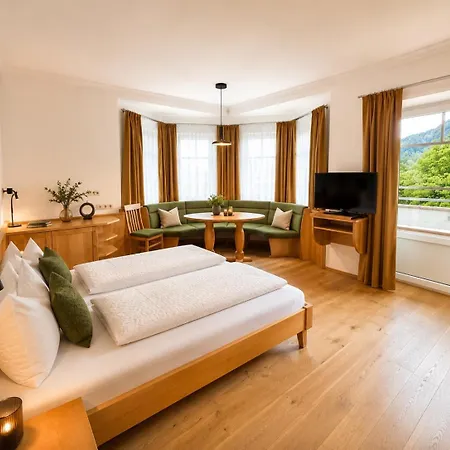 酒店 Muehlbacher - Inklusive Kostenfreiem Eintritt In Alpentherme 3*